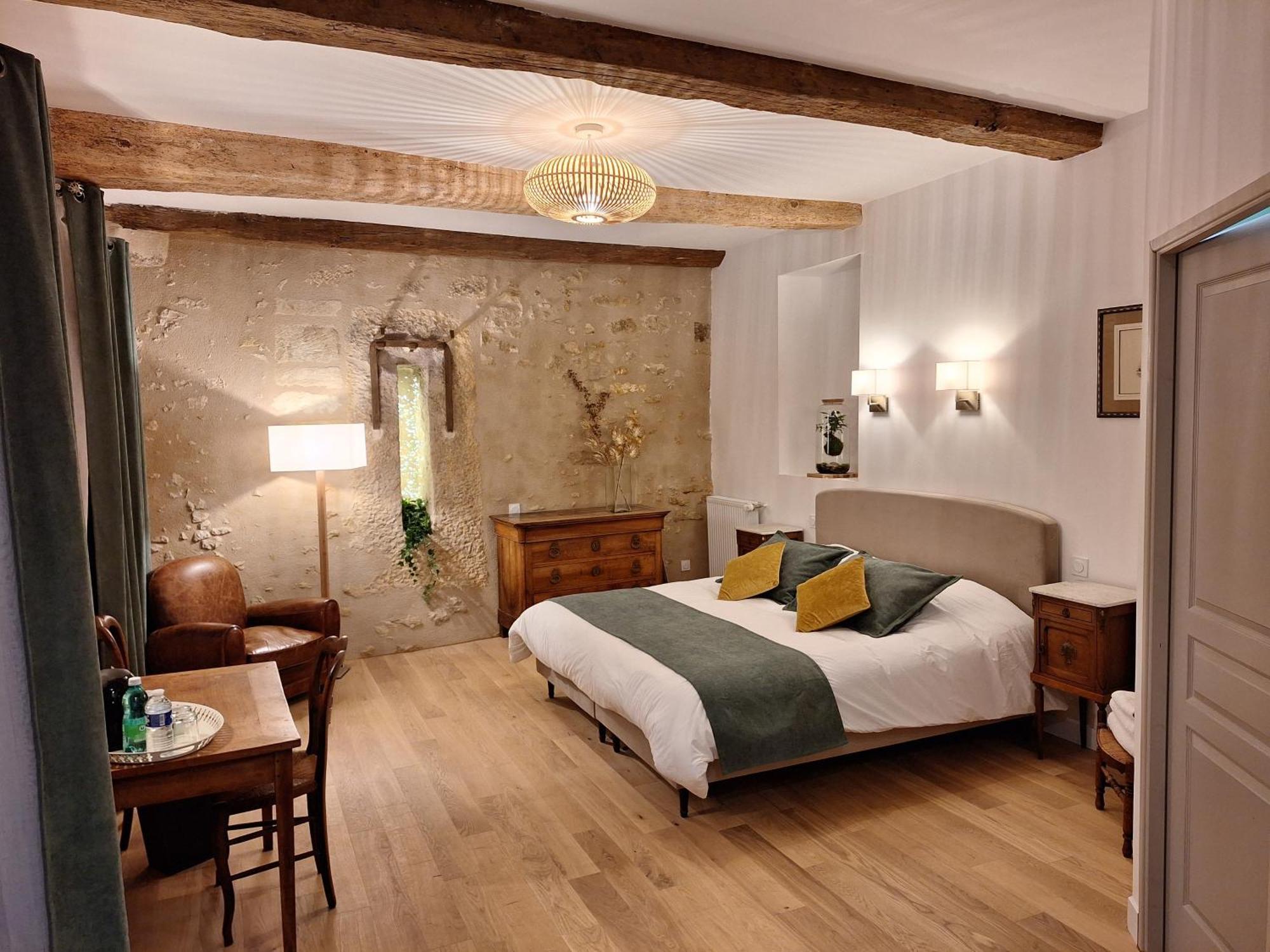 Manoir Du Bellay Bed & Breakfast Montreuil Bellay Bagian luar foto